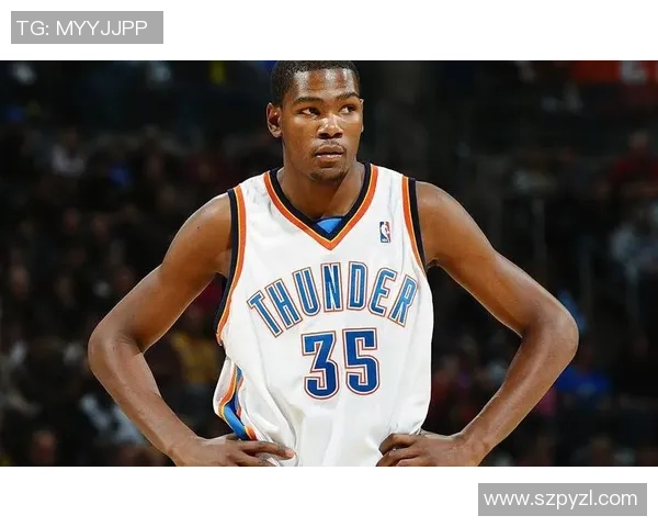 杰拉米格兰特的篮球之路：从新秀到全能战士的蜕变与成长