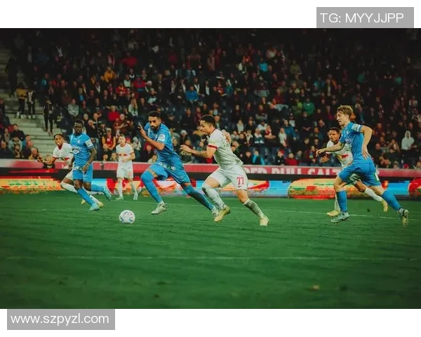 波兹南与乌德勒支的激烈对决展现足球魅力与战术智慧的完美结合